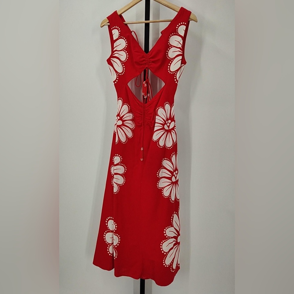 FARM Rio Red Midi Dress with White Floral Print - Picture 6 of 8